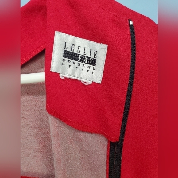 Bundle Only: Leslie Fay Vintage Red and Black Short Sleeve Sheath‎ Dress (4_6)P - Picture 5 of 6